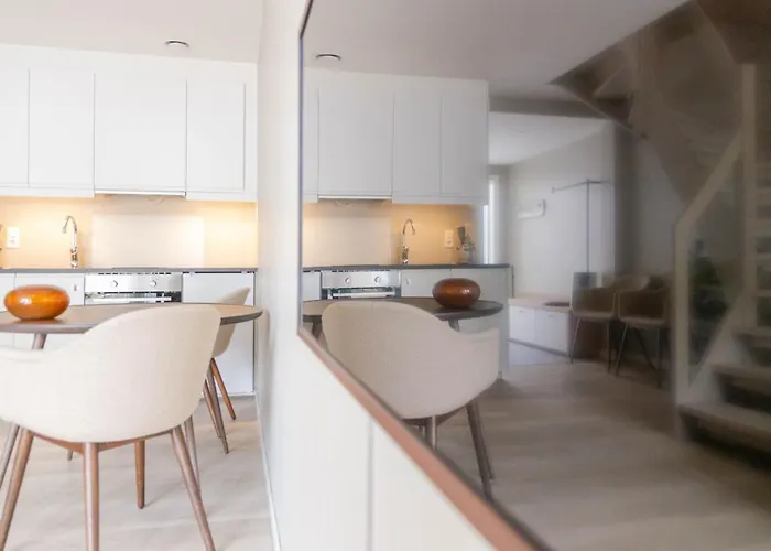 May's By May's Apartman *