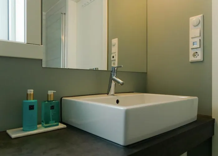 May's By May's Apartman